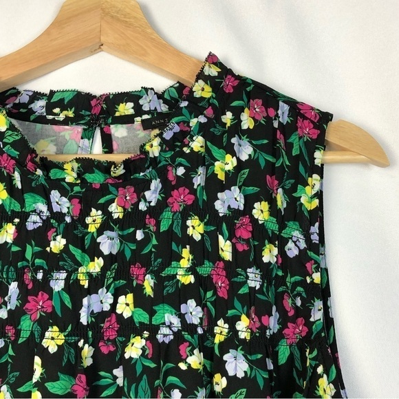 Ann Taylor Floral Smocked Yoke Mixed Media Shell Tank Top L - Picture 4 of 4